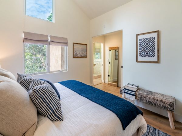 Six Bedroom Montecito Vacation Home with Spa + Guest House