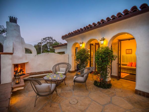 Close to Beach Three Bedroom Vacation Home in Montecito