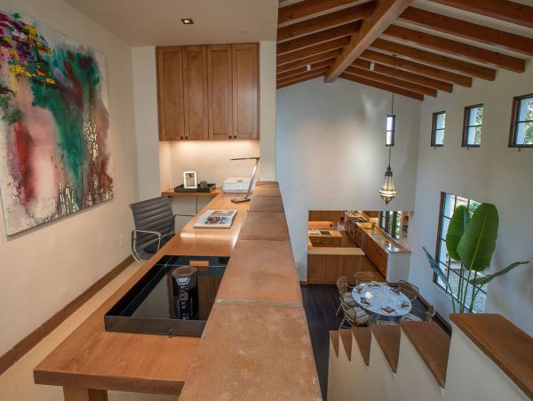 Close to Beach Three Bedroom Vacation Home in Montecito