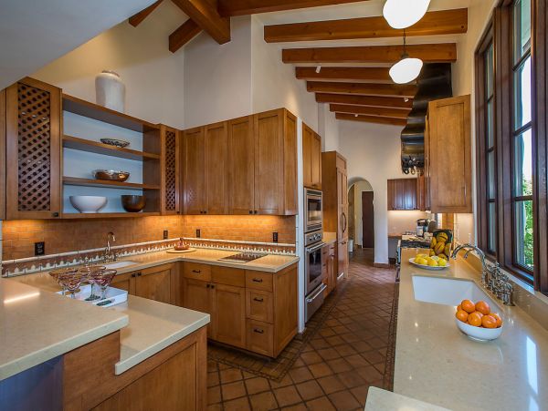 Close to Beach Three Bedroom Vacation Home in Montecito