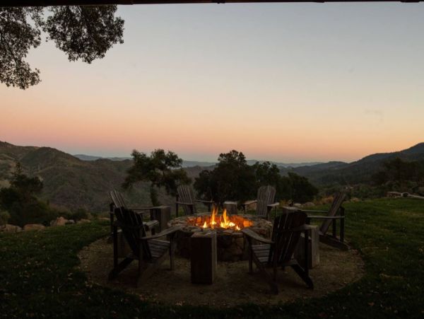 Napa Three Bedroom Mountain View Pool Home