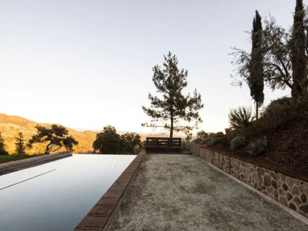 Napa Three Bedroom Mountain View Pool Home