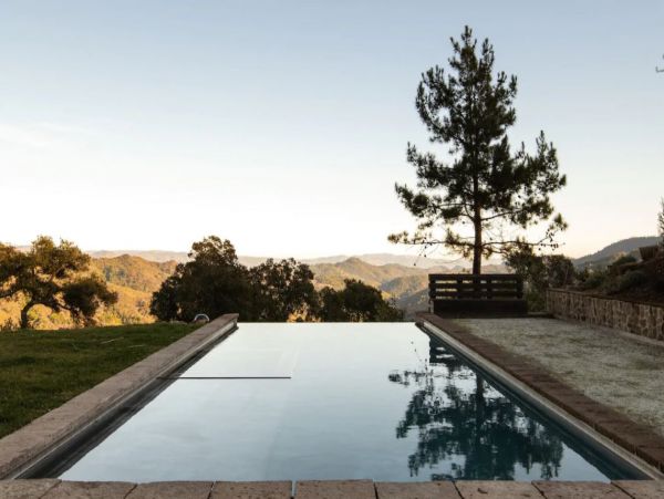 Napa Three Bedroom Mountain View Pool Home