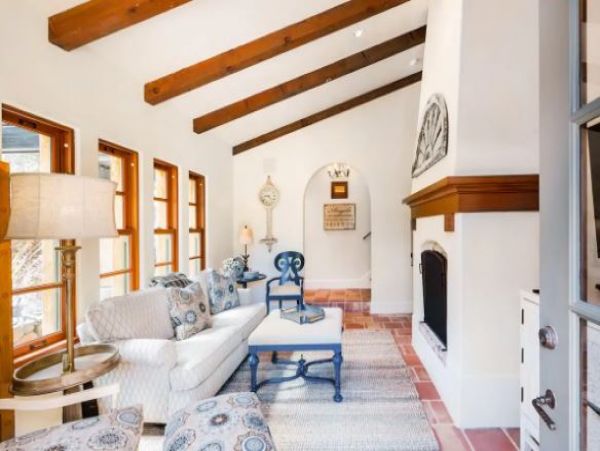 Sonoma Vacation Pool Home Three Bedrooms Mountain Views