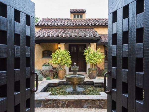 Sonoma Vacation Pool Home Three Bedrooms Mountain Views