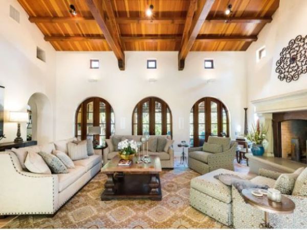 Sonoma Vacation Pool Home Three Bedrooms Mountain Views