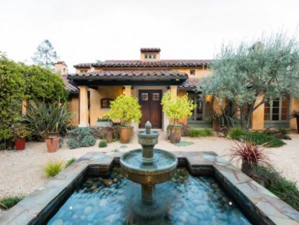 Sonoma Vacation Pool Home Three Bedrooms Mountain Views