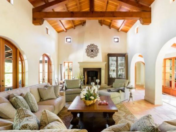 Sonoma Vacation Pool Home Three Bedrooms Mountain Views