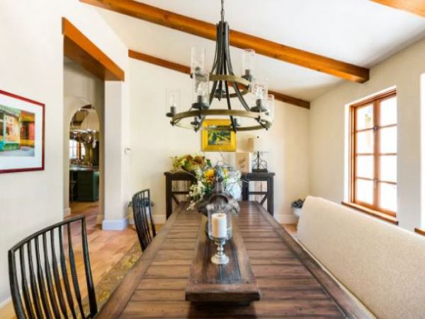 Sonoma Vacation Pool Home Three Bedrooms Mountain Views