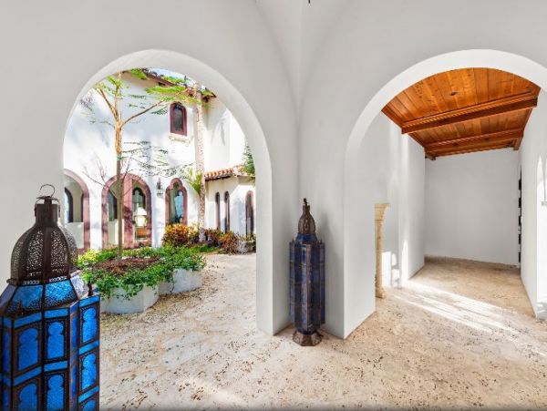Bay View Miami Vacation Villa Private Pool and Spa
