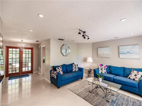 Three Bedroom Naples Vacation Home Short Bike/Drive To Beach