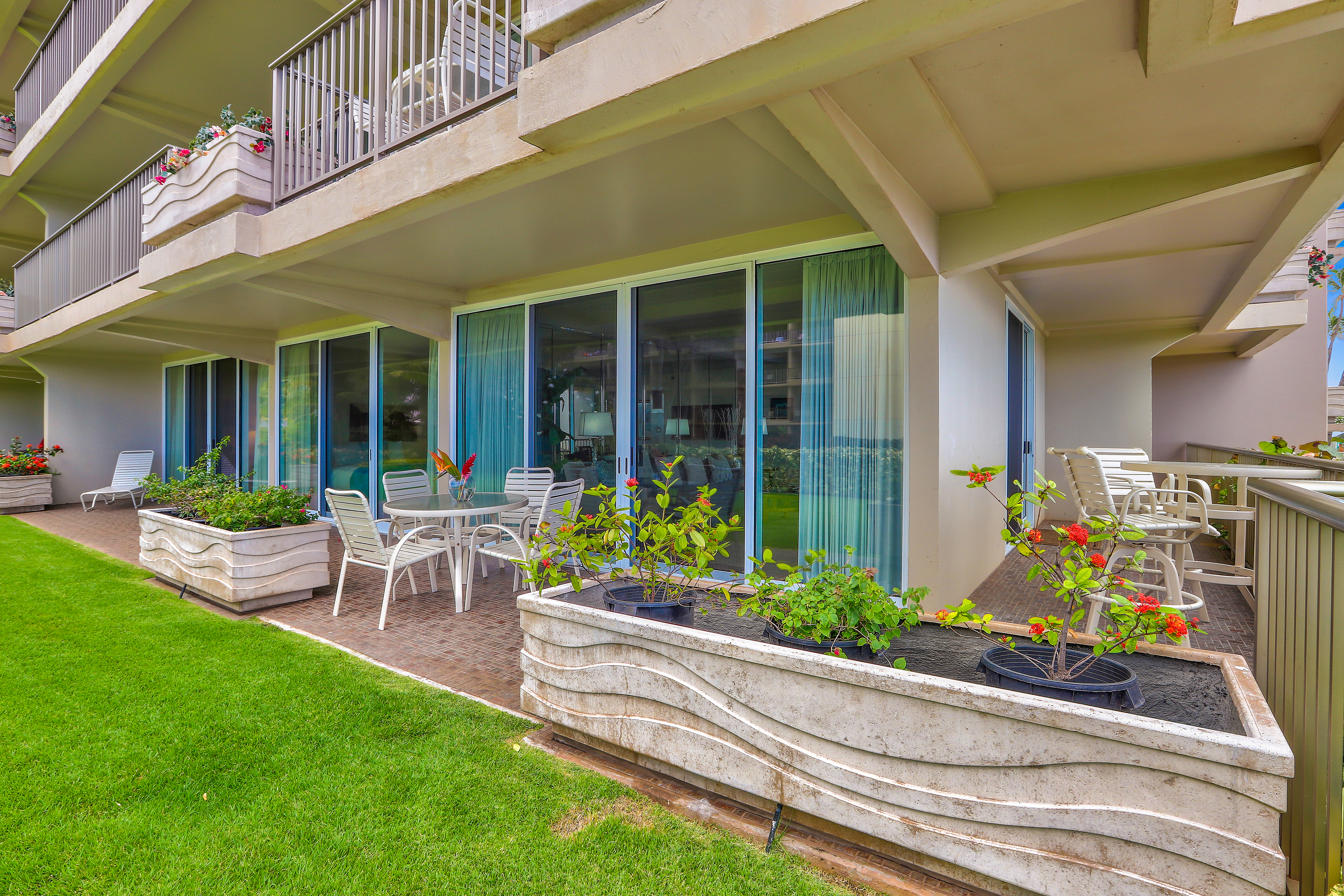 Beachfront Two Bedroom Kaanapali Vacation Rental Condo