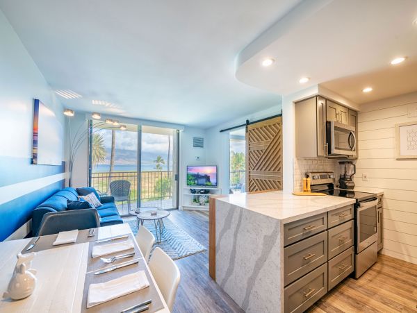 Beachfront  Kihei Condo