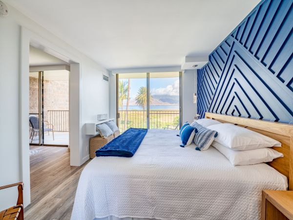 Beachfront  Kihei Condo