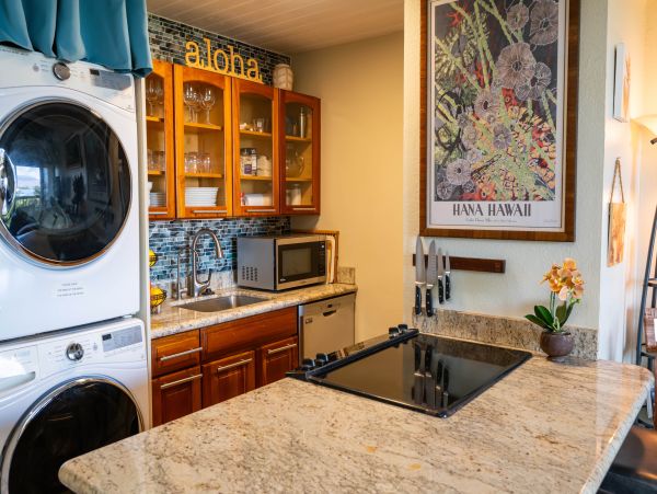 Cozy and Conveniently Located 2-Bedroom Retreat in Kihei