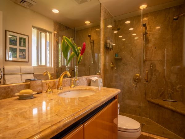 Oceanfront Elegance - Luxury Maui Villa with Private Beach & Sunset Views