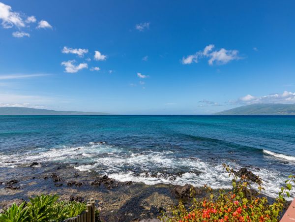 Napili 5 bedroom Oceanfront  Property