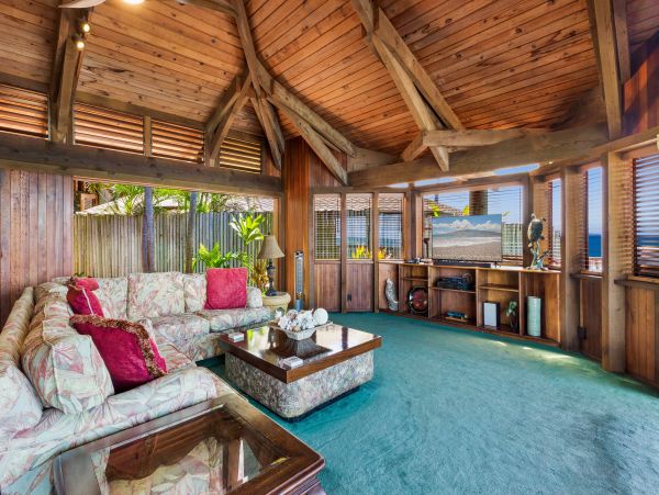 Napili 5 bedroom Oceanfront  Property