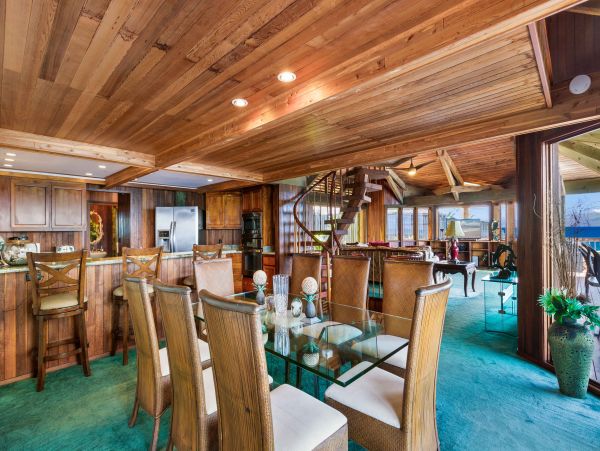 Napili 5 bedroom Oceanfront  Property