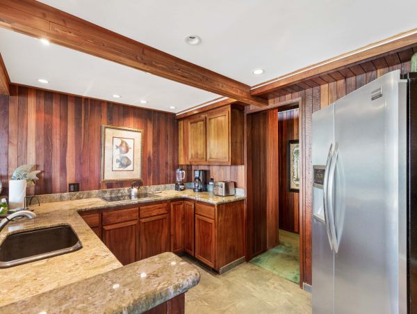 Napili 5 bedroom Oceanfront  Property