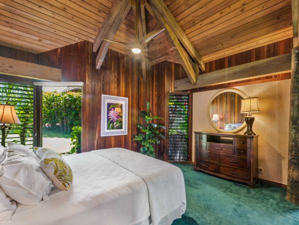 Napili 5 bedroom Oceanfront  Property