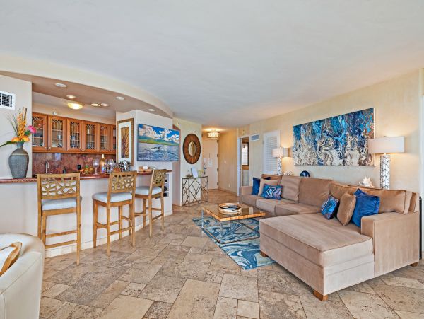 Oceanfront Corner Retreat with Breathtaking Wraparound Views in Kaanapali