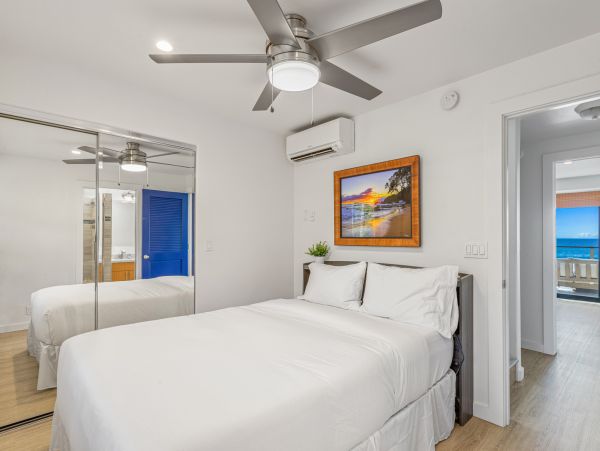DIRECT BEACHFRONT 3 BEDROOM LAHAINA TOWNHOME