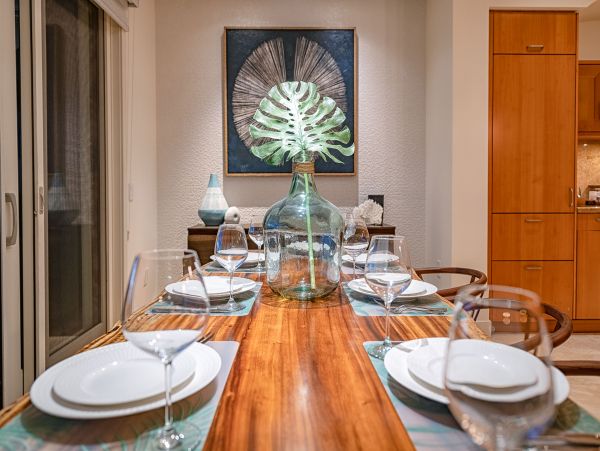 Luxury Vacation Penthouse in Wailea with Amazing Views Sleeps 6