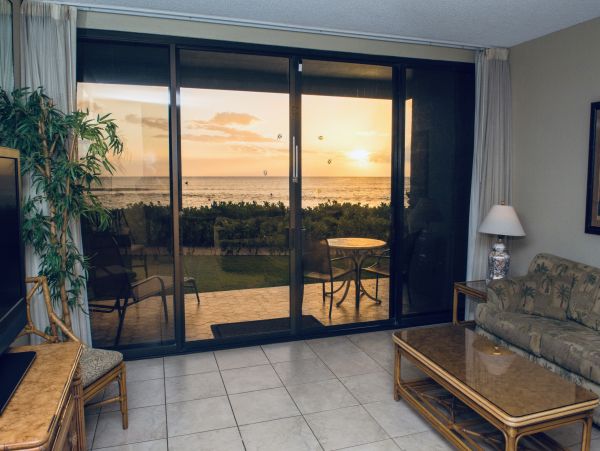 Luxury Oceanfront Condo on Kaanapali Beach - Perfect Hawaiian Getaway