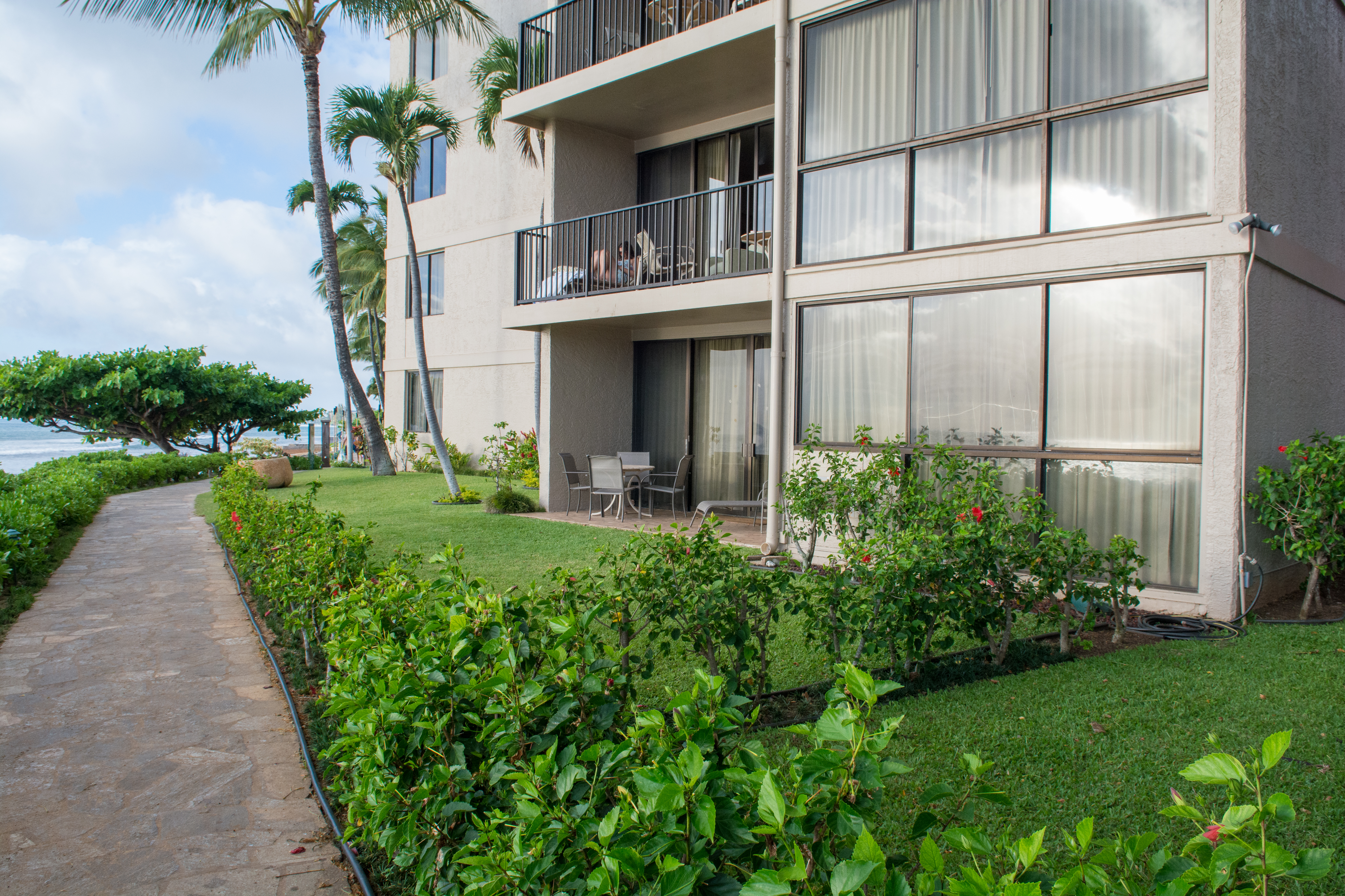 Luxury Oceanfront Condo on Kaanapali Beach - Perfect Hawaiian Getaway