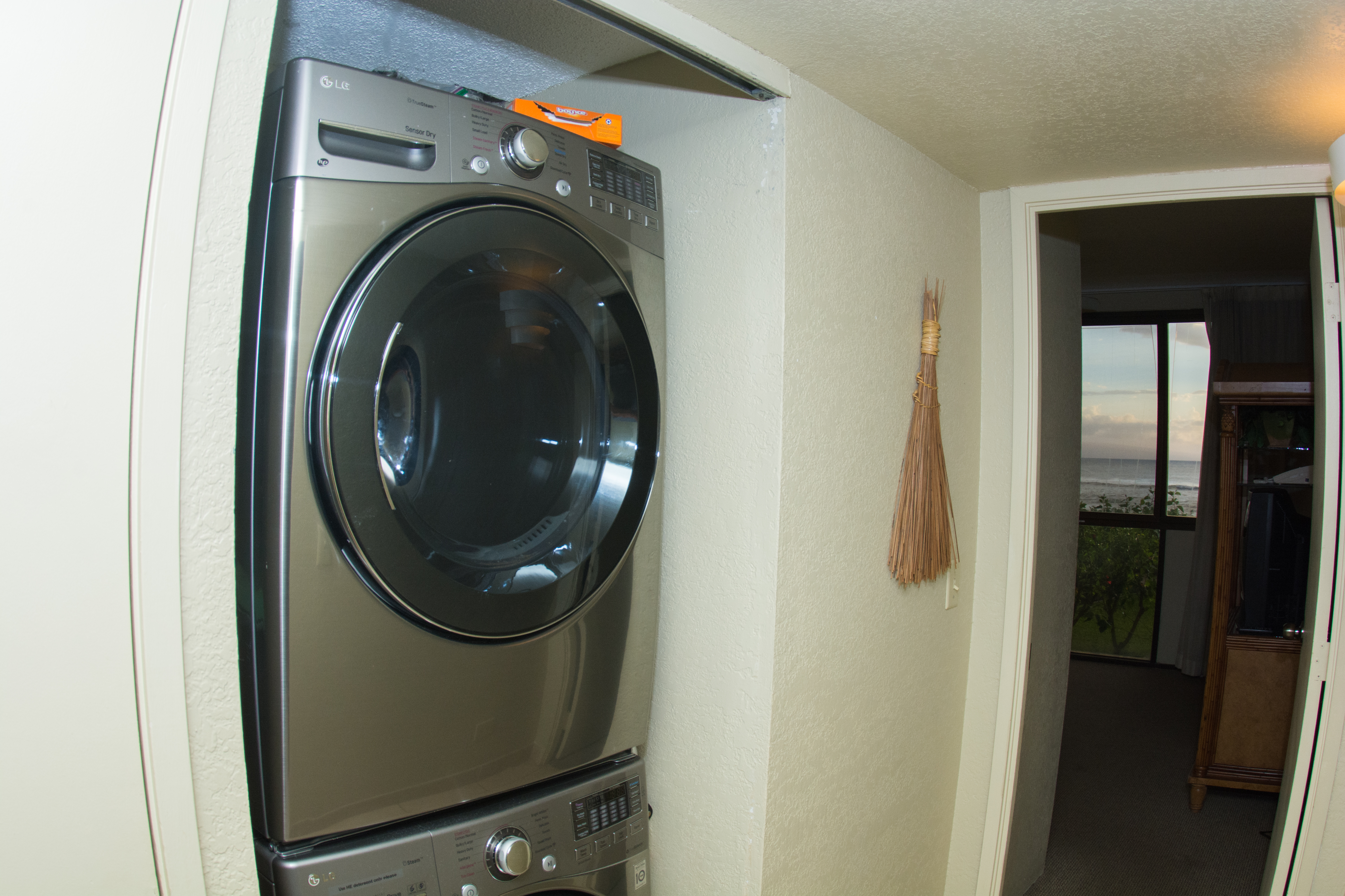 Luxury Oceanfront Condo on Kaanapali Beach - Perfect Hawaiian Getaway