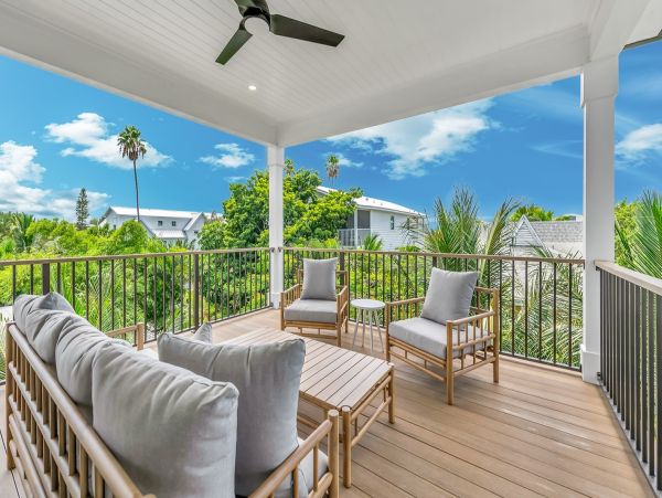 Short Walk to Beach Anna Maria Island Vacation Home
