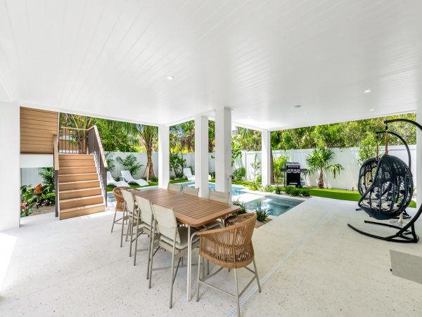 Short Walk to Beach Anna Maria Island Vacation Home