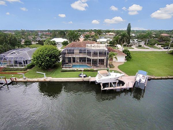 Marco Island Luxury Vacation Home With Private Pool