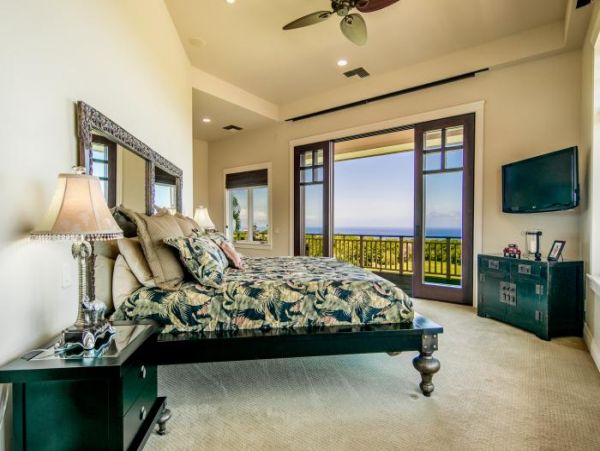 Luxury Four Bedroom Vacation Rental with Pacific Ocean Views