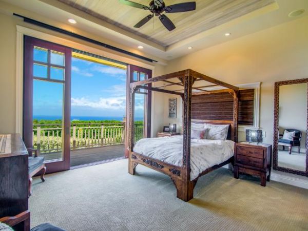 Luxury Four Bedroom Vacation Rental with Pacific Ocean Views
