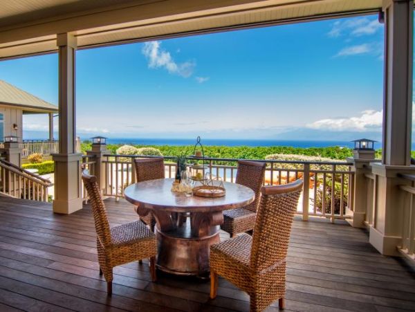 Luxury Four Bedroom Vacation Rental with Pacific Ocean Views