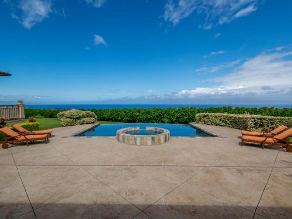 Luxury Four Bedroom Vacation Rental with Pacific Ocean Views