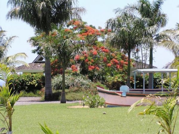 Haiku Three Bedroom Villa Spectacular Mountain & Ocean Views