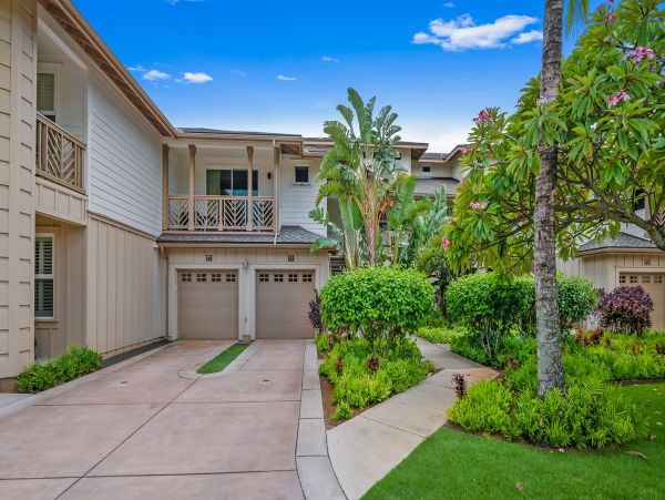 Golf Course Three Bedroom Vacation Condo in Kauai