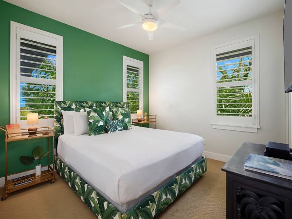 Koloa Vacation Condo Four Bedroom Walk to Beach