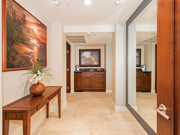 Waimanalo Beach Nine Bedrooms Oceanfront Rental Home