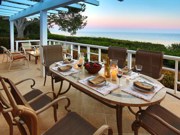 Oceanfront Four Bedroom Vacation Pool Home in Santa Barbara