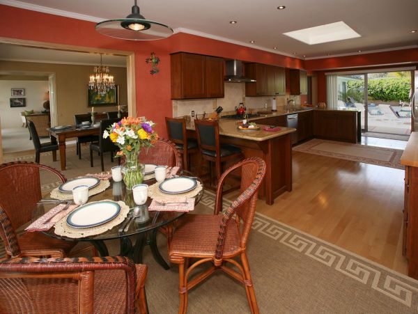 Oceanfront Four Bedroom Vacation Pool Home in Santa Barbara