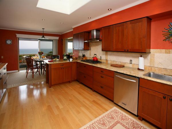 Oceanfront Four Bedroom Vacation Pool Home in Santa Barbara