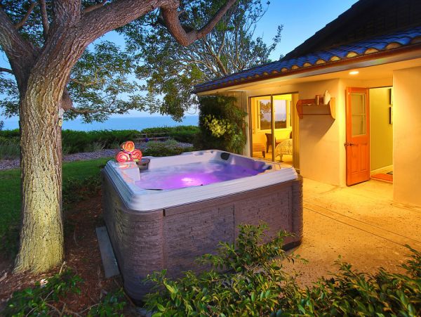 Oceanfront Four Bedroom Vacation Pool Home in Santa Barbara