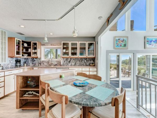Bayfront Five Bedroom Pool Home in Bradenton Sleeps 12