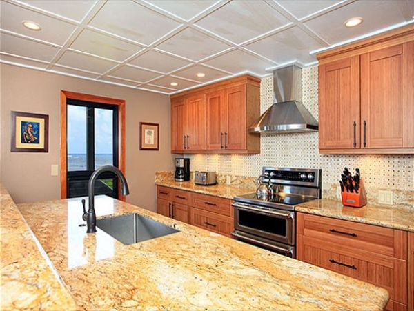 Lahaina Condo 966692