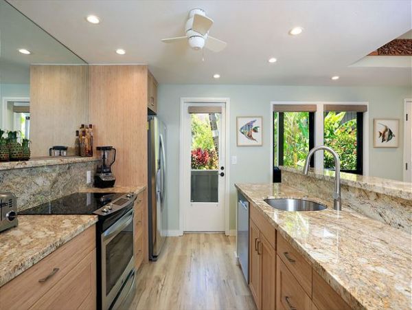 OCEANFRONT VIEWS FROM THIS 3 BEDROOM MAUI CONDO