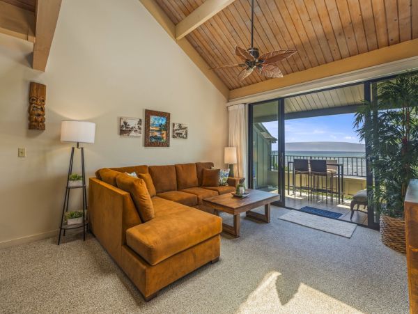 Beachfront 2-Bedroom Vacation Condo in Kahana - Perfect Family Retreat